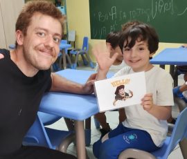 escola crystal professor de ingles