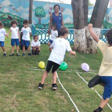 escola crystal site criancas se divertindo